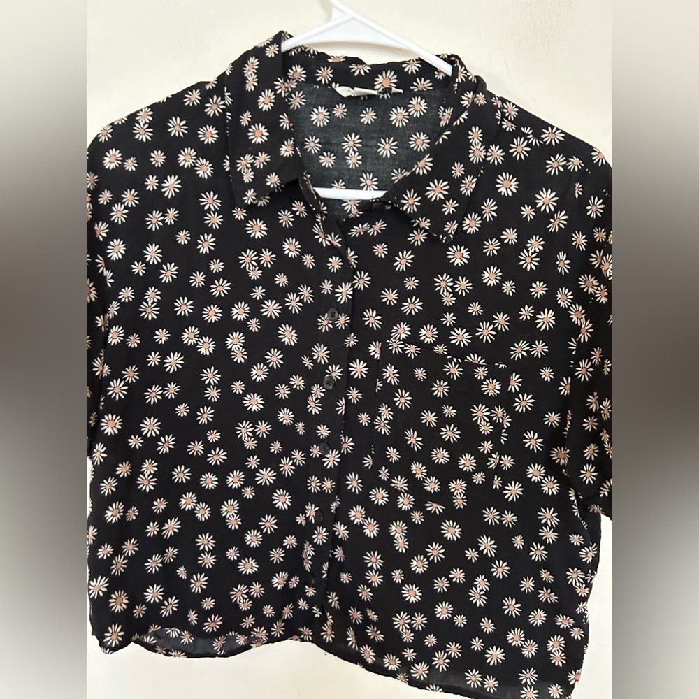 American Eagle extra small button-down crop top